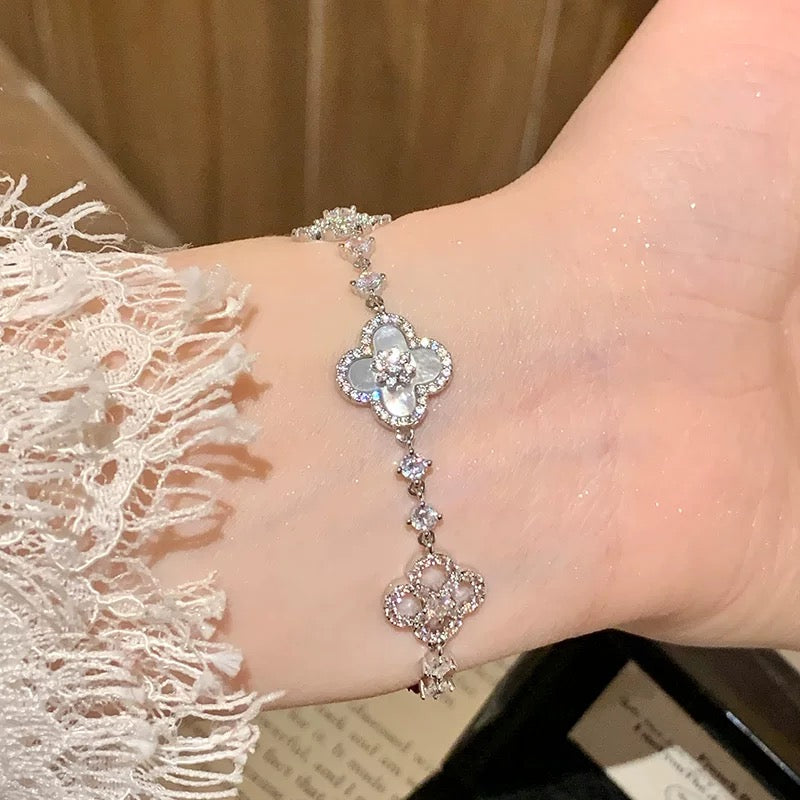 [Rani Jewelry]CLOVER 5 MOTIF PINK BLUE RED WHITE BRACELET
