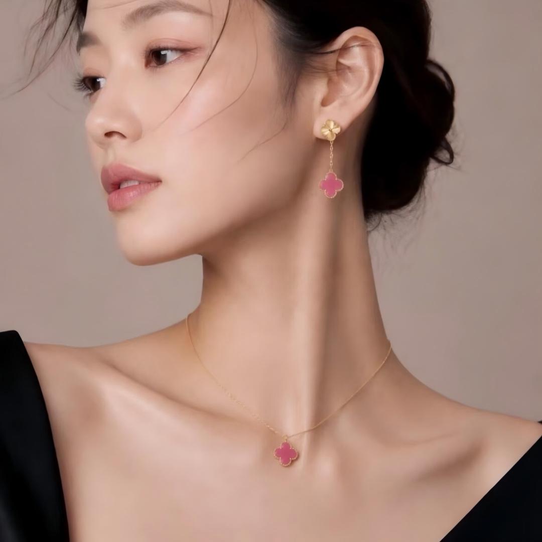 [Rani Jewelry] NEW CLOVER 15MM PINK ENAMEL NECKLACE