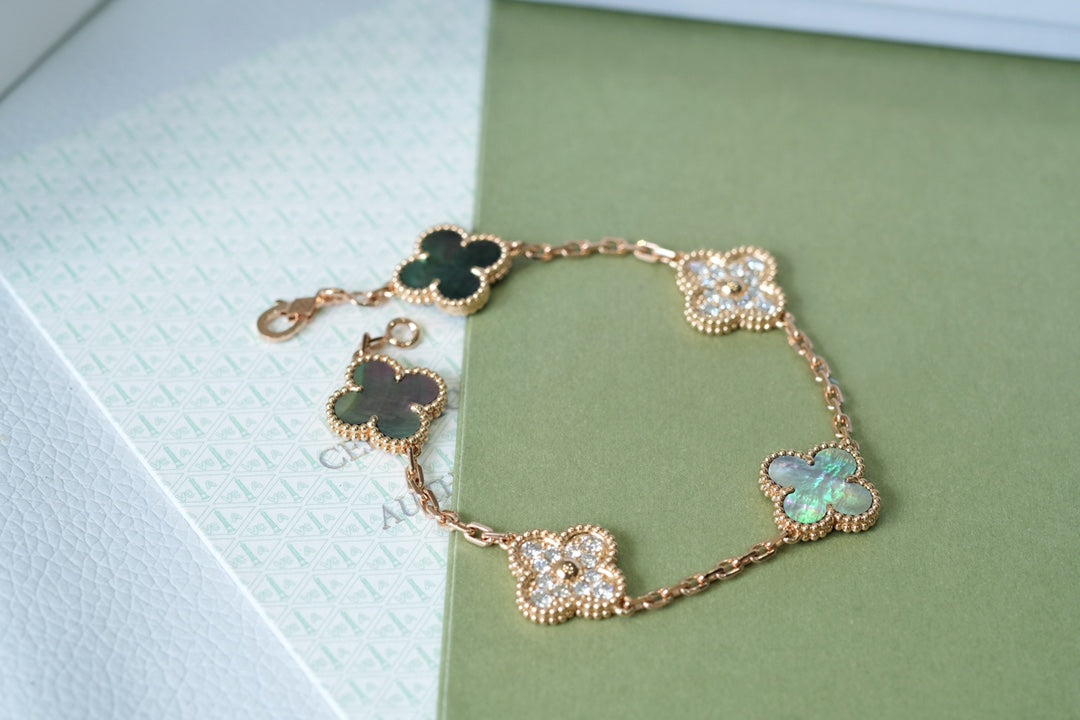 [Rani Jewelry] CLOVER 5 MOTIF GRAY MOP BRACELET COLLECTION