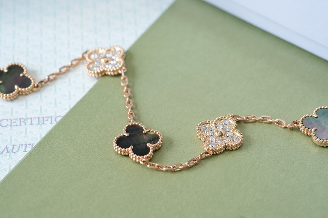 [Rani Jewelry] CLOVER 5 MOTIF GRAY MOP BRACELET COLLECTION