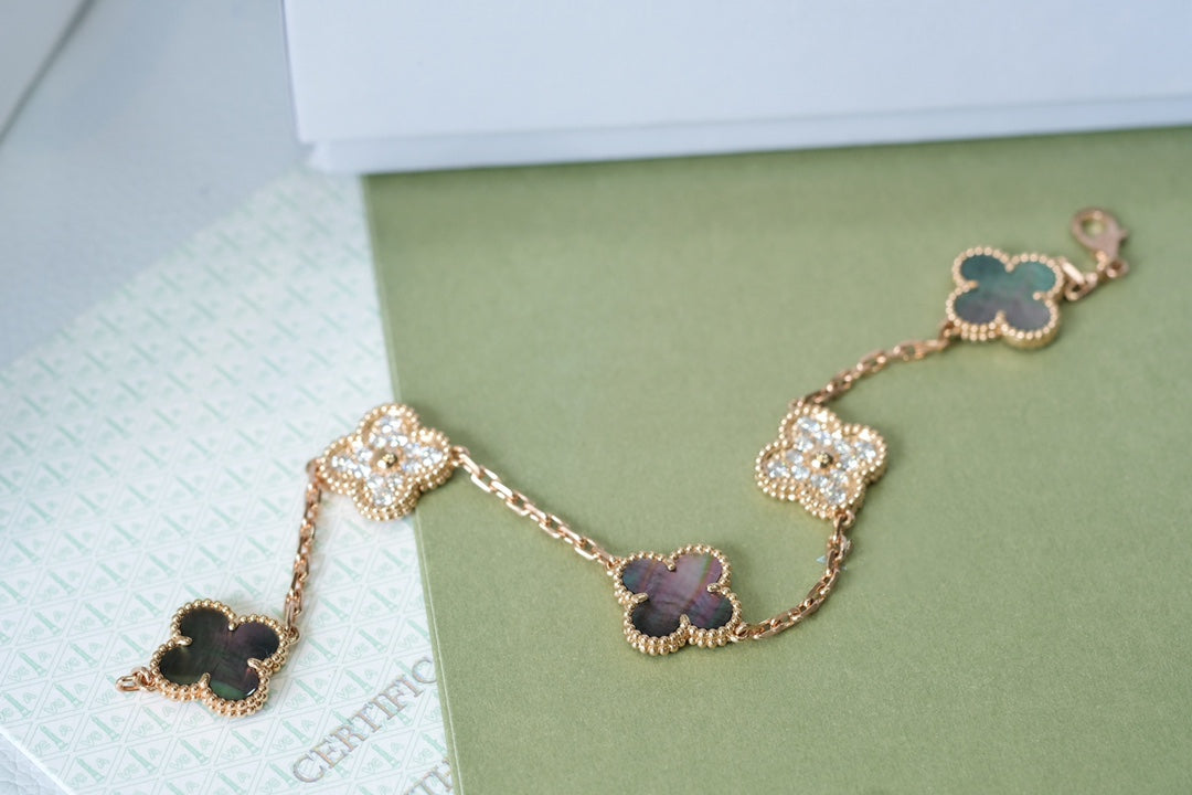 [Rani Jewelry] CLOVER 5 MOTIF GRAY MOP BRACELET COLLECTION