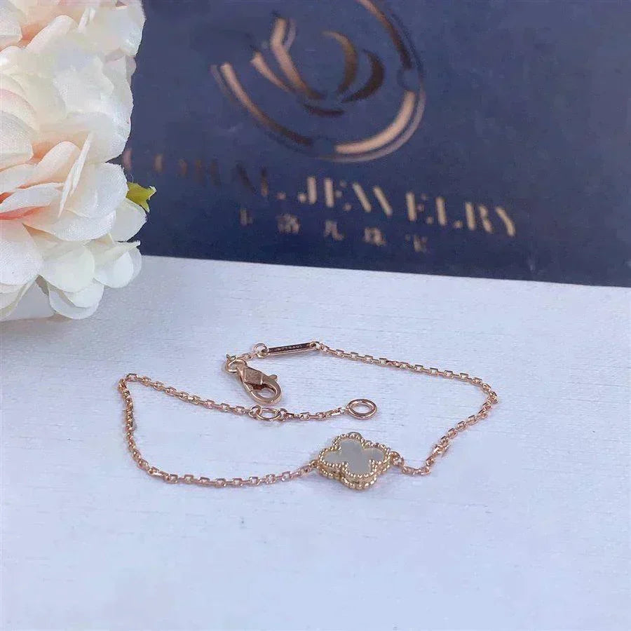 [Rani Jewelry]CLOVER WHITE MOP SINGLE FLOWER BRACELET