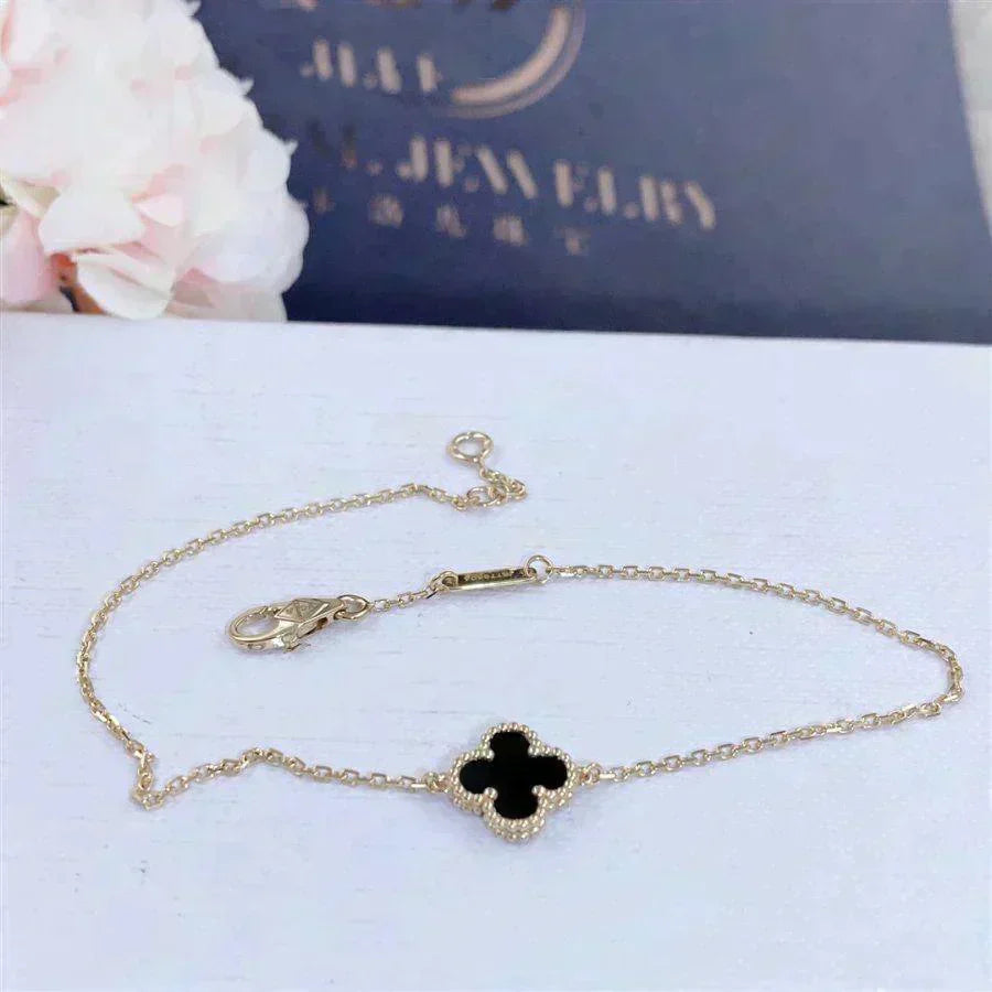 [Rani Jewelry]CLOVER ONYX SINGLE FLOWER BRACELET