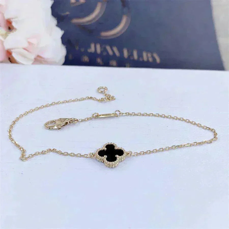 [Rani Jewelry]CLOVER ONYX SINGLE FLOWER BRACELET